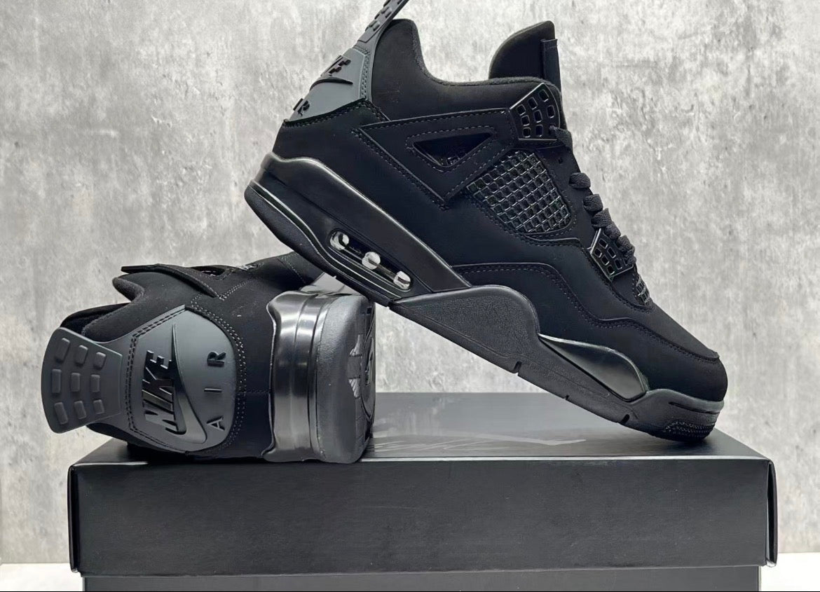 Air Jordan 4 Retro "Black Cat