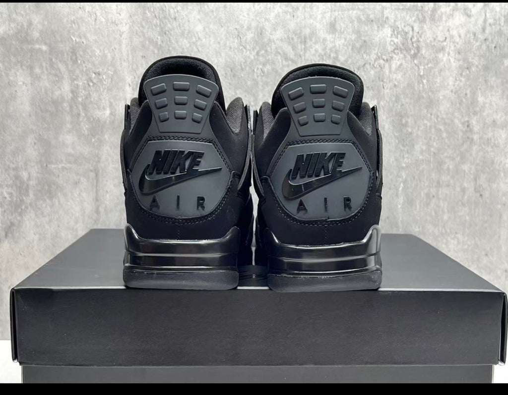 Air Jordan 4 Retro "Black Cat