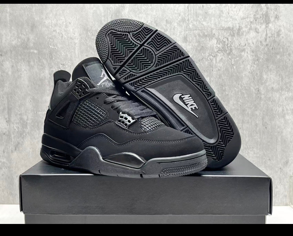 Air Jordan 4 Retro "Black Cat