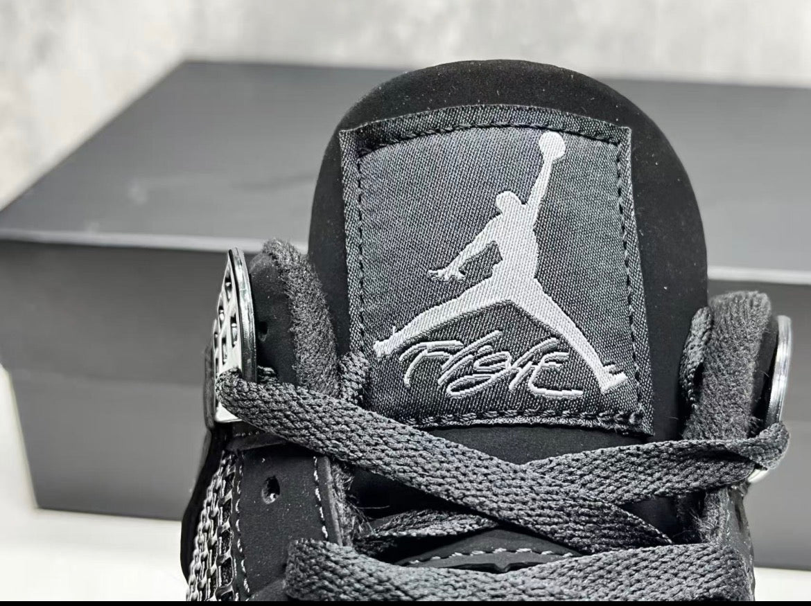 Air Jordan 4 Retro "Black Cat