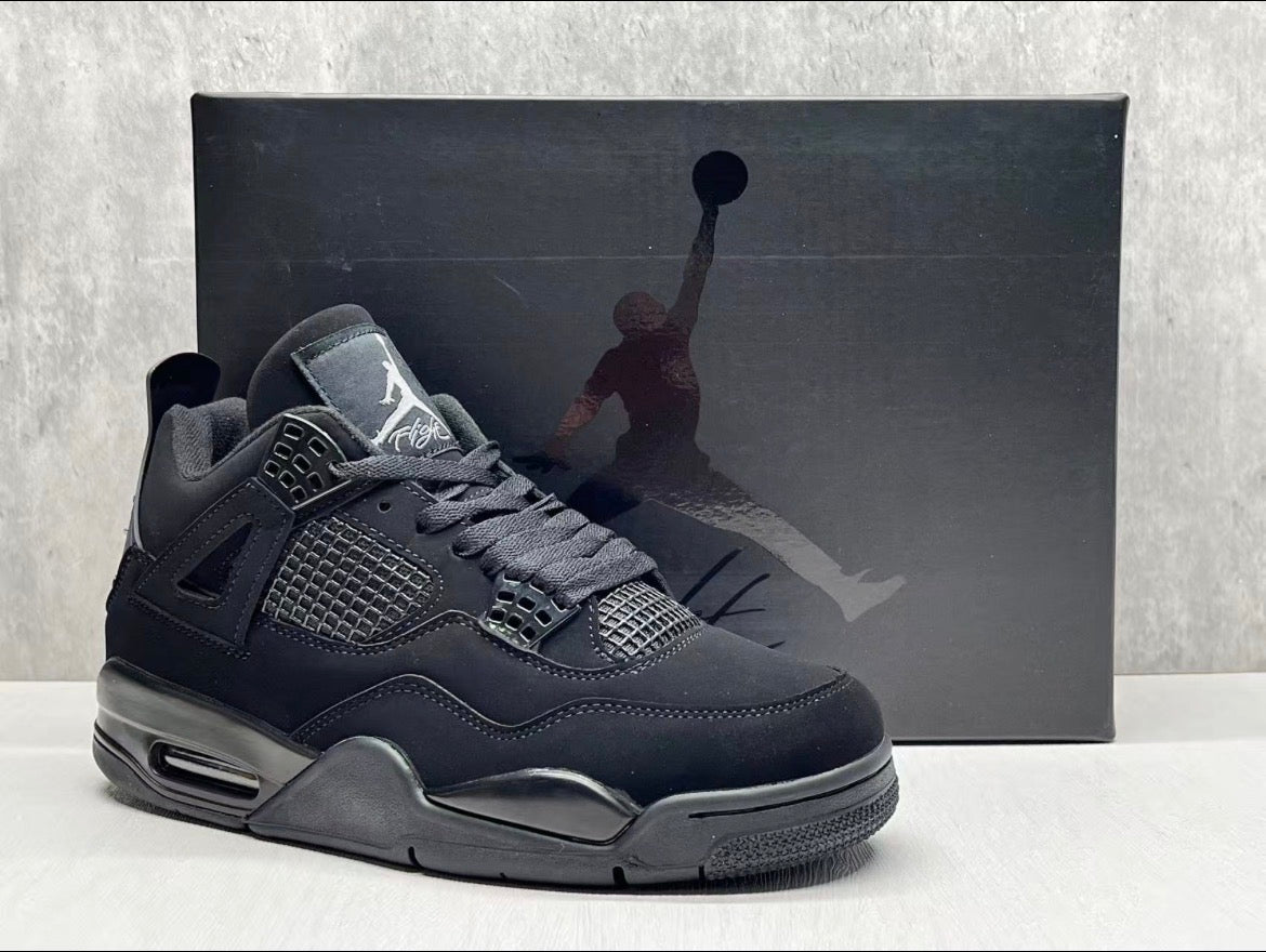 Air Jordan 4 Retro "Black Cat